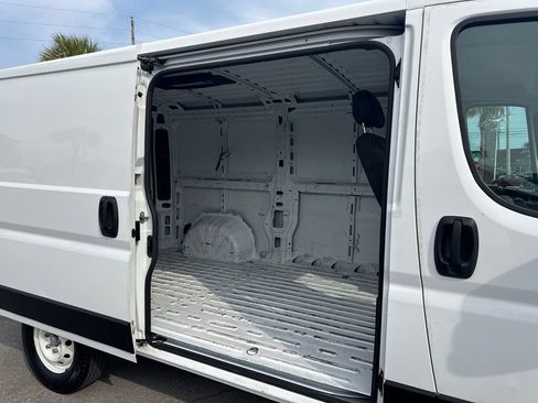 Used 2023 RAM ProMaster 2500 FWD image 21
