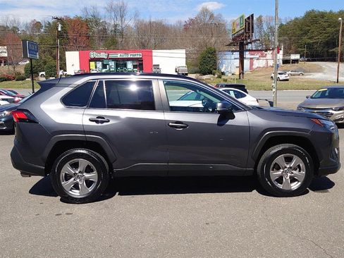 Used 2023 Toyota RAV4 XLE image 7