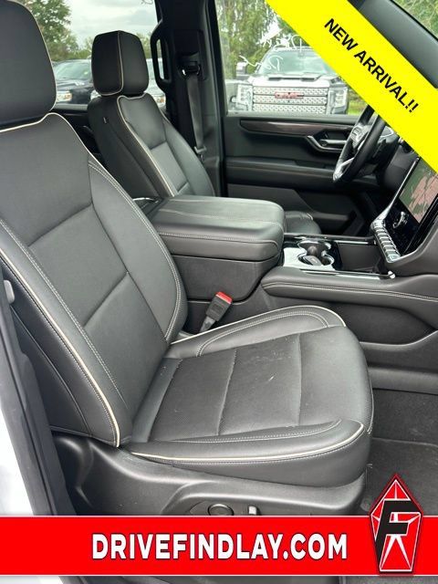 Used 2025 GMC Yukon XL Elevation AWD/4WD image 6