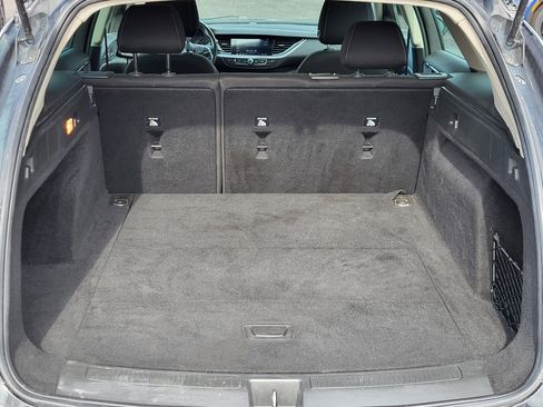 Used 2019 Buick Regal Preferred w/ Sights and Sounds Package image 14