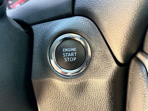 Used 2021 Toyota RAV4 XLE image 7