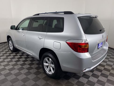 Used 2010 Toyota Highlander 4WD image 5