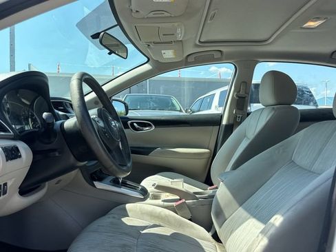 Used 2016 Nissan Sentra SV w/ Style Package FWD image 13