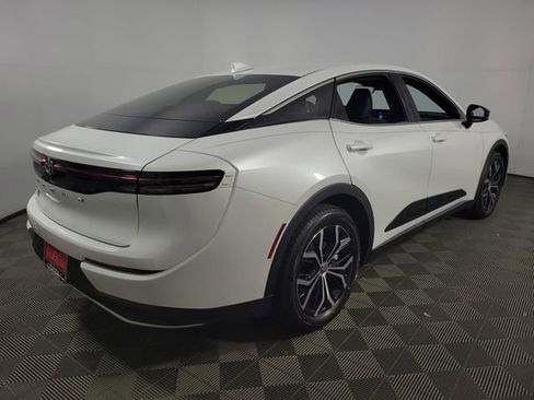 Used 2026 Toyota Crown XLE image 8