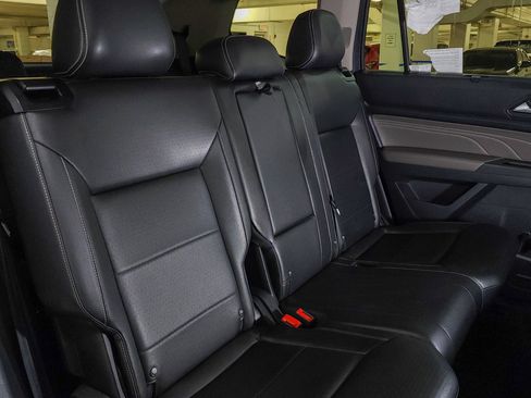 Used 2021 Volkswagen Atlas SE image 52