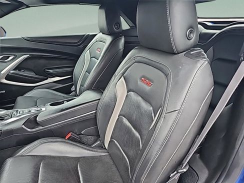 Used 2017 Chevrolet Camaro SS image 17