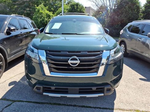 Certified 2024 Nissan Pathfinder Platinum w/ Cargo Package FWD image 2