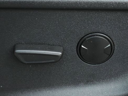 Used 2024 Ford F150 XLT w/ Tow/Haul Package image 12