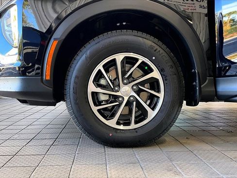 New 2026 Mitsubishi Eclipse Cross ES image 12