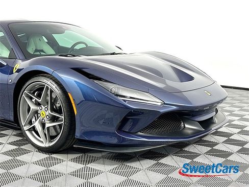 Used 2021 Ferrari F8 Tributo image 40