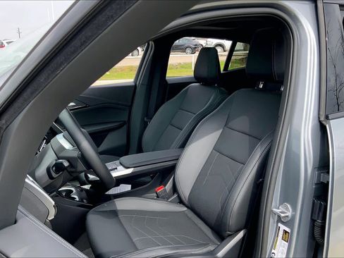 Used 2025 BMW X2 xDrive28i image 7