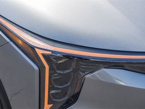 New 2025 Kia K4 LXS image 7