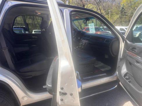 Used 2013 GMC Yukon Denali image 10