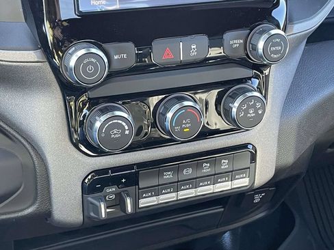 New 2026 RAM 3500 Tradesman w/ Chrome Appearance Group A AWD/4WD image 38