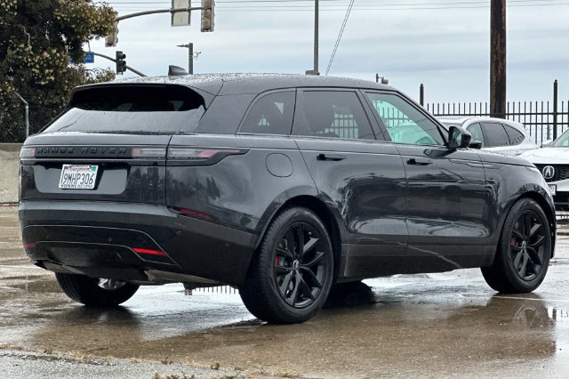 Used 2025 Land Rover Range Rover Velar Dynamic SE AWD/4WD image 4