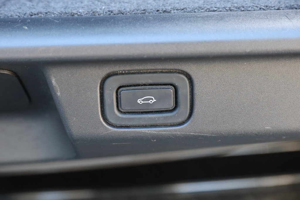 Used 2023 Land Rover Range Rover SE AWD/4WD image 9