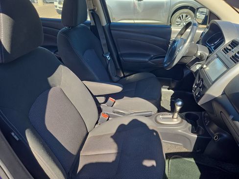Used 2019 Nissan Versa SV FWD image 6