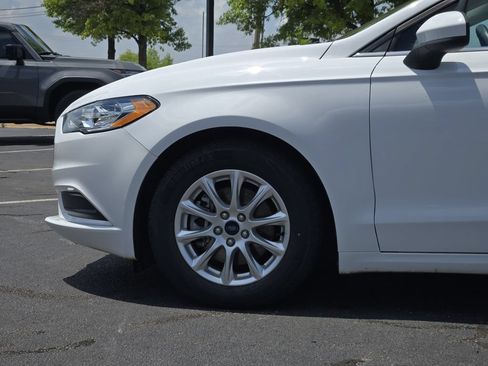 Used 2017 Ford Fusion S FWD image 8