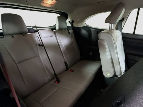 Used 2022 Toyota Highlander Bronze Edition AWD/4WD image 27