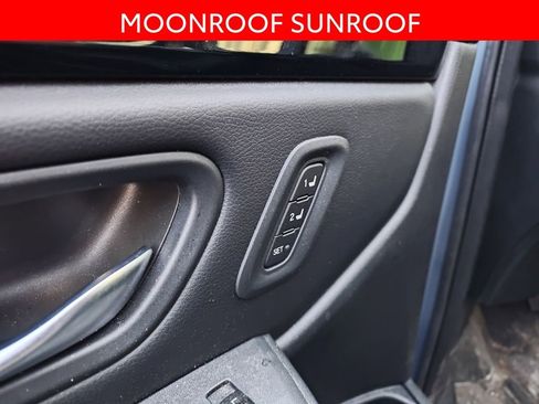 Used 2023 Honda Pilot Touring image 6