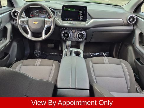 Used 2025 Chevrolet Blazer LT FWD image 26