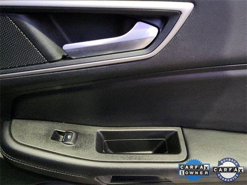 Certified 2022 Ford Edge SEL w/ Convenience Package image 32