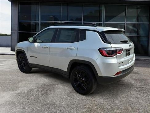 New 2026 Jeep Compass Latitude AWD/4WD image 26