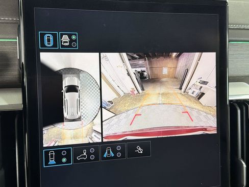 Used 2024 GMC Acadia Denali FWD image 30
