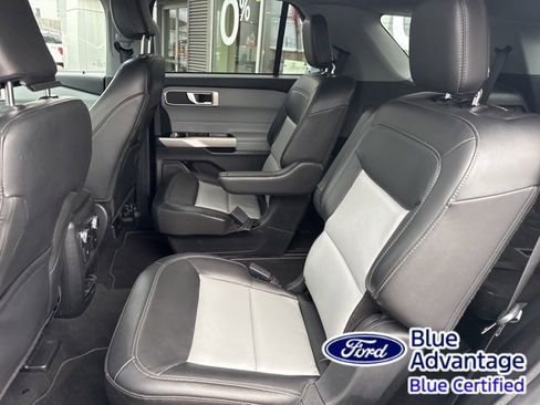 Used 2022 Ford Explorer XLT w/ Equipment Group 202A image 39