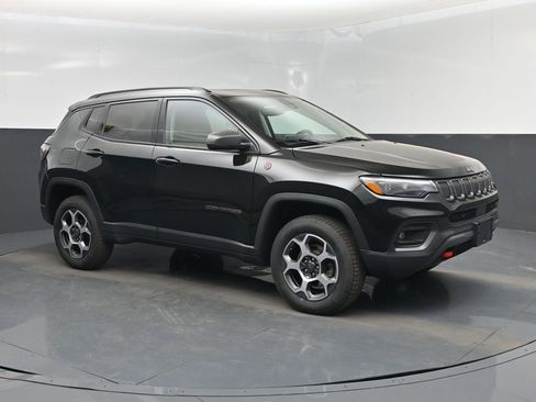 Used 2022 Jeep Compass Trailhawk w/ Trailhawk Elite Group AWD/4WD image 1