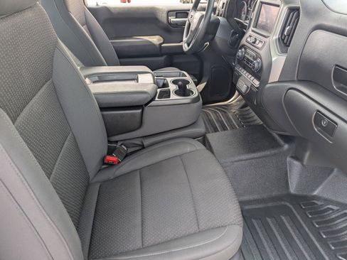 Certified 2025 Chevrolet Silverado 1500 W/T RWD image 11