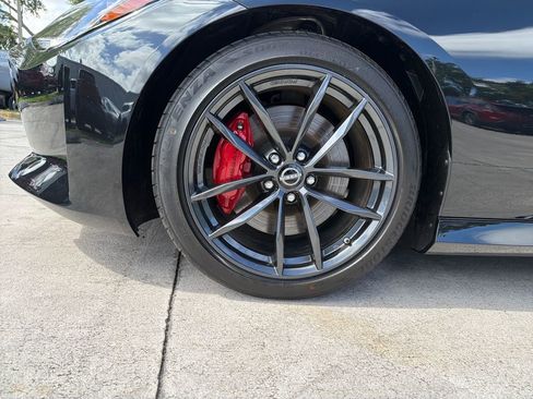 Used 2024 Nissan Z Performance w/ Floor Mat Package RWD image 11
