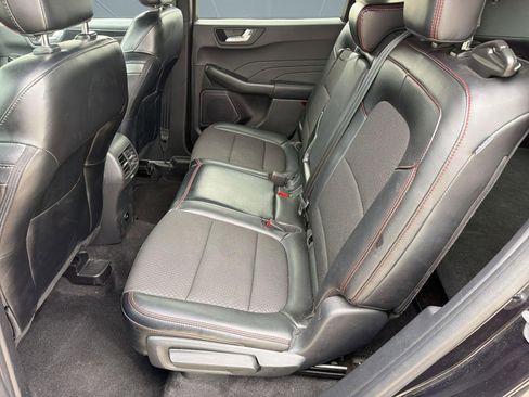 Used 2024 Ford Escape ST-Line w/ Cold Weather Package image 15