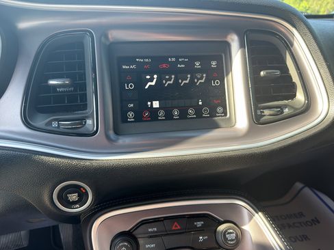 Used 2021 Dodge Challenger SXT AWD/4WD image 10
