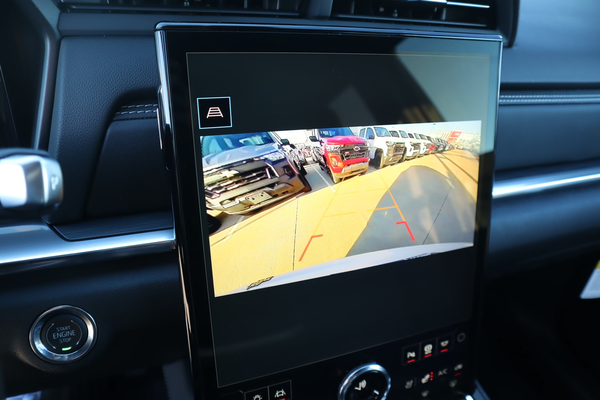 New 2027 GMC Terrain Elevation w/ Elevation Premium Package AWD/4WD image 13