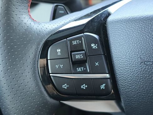 Used 2025 Ford Explorer ST image 20