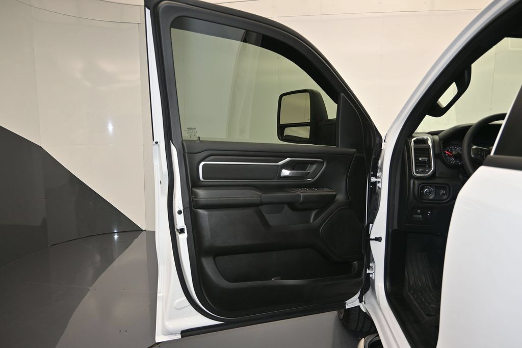 Used 2025 RAM 1500 Big Horn RWD image 10