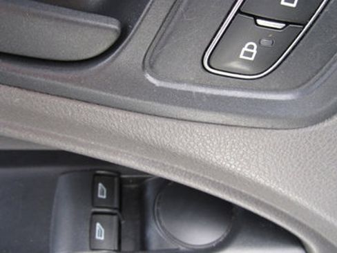 Used 2020 Ford Transit Connect XL FWD image 10