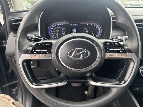 Used 2022 Hyundai Tucson SEL AWD/4WD image 17