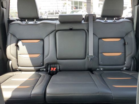 Used 2021 GMC Sierra 1500 AT4 image 17