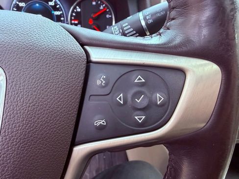 Used 2019 GMC Acadia Denali image 21