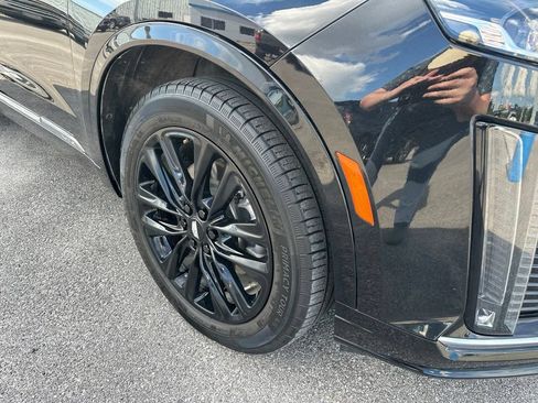 Used 2024 Cadillac XT6 Luxury AWD/4WD image 8
