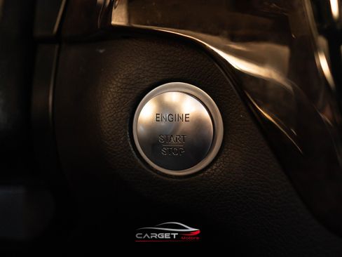 Used 2018 Mercedes-Benz GLE 43 AMG 4MATIC w/ Parking Assist Package image 34