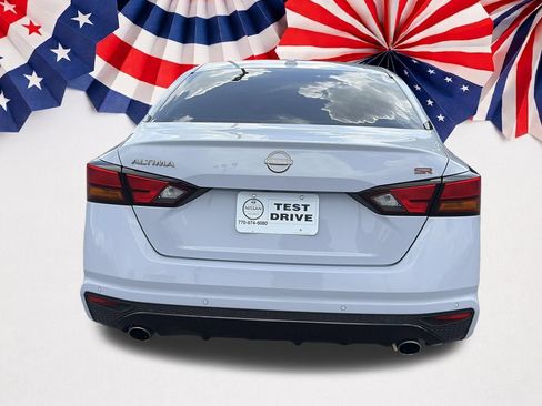 Certified 2024 Nissan Altima 2.5 SR w/ SR Premium Package FWD image 4