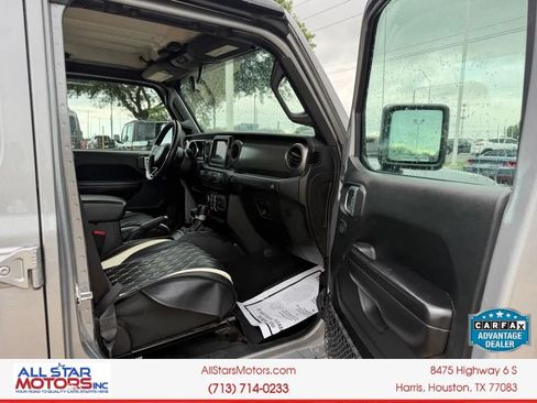 Used 2019 Jeep Wrangler Unlimited Sport S AWD/4WD image 13