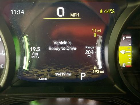 Used 2025 Jeep Wrangler Unlimited Sahara w/ Safety Group image 13