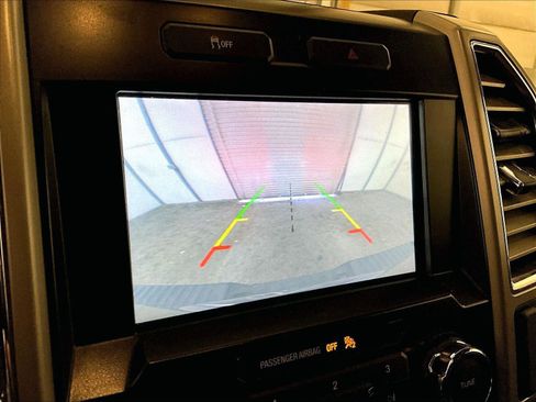 Used 2015 Ford F150 Lariat image 20