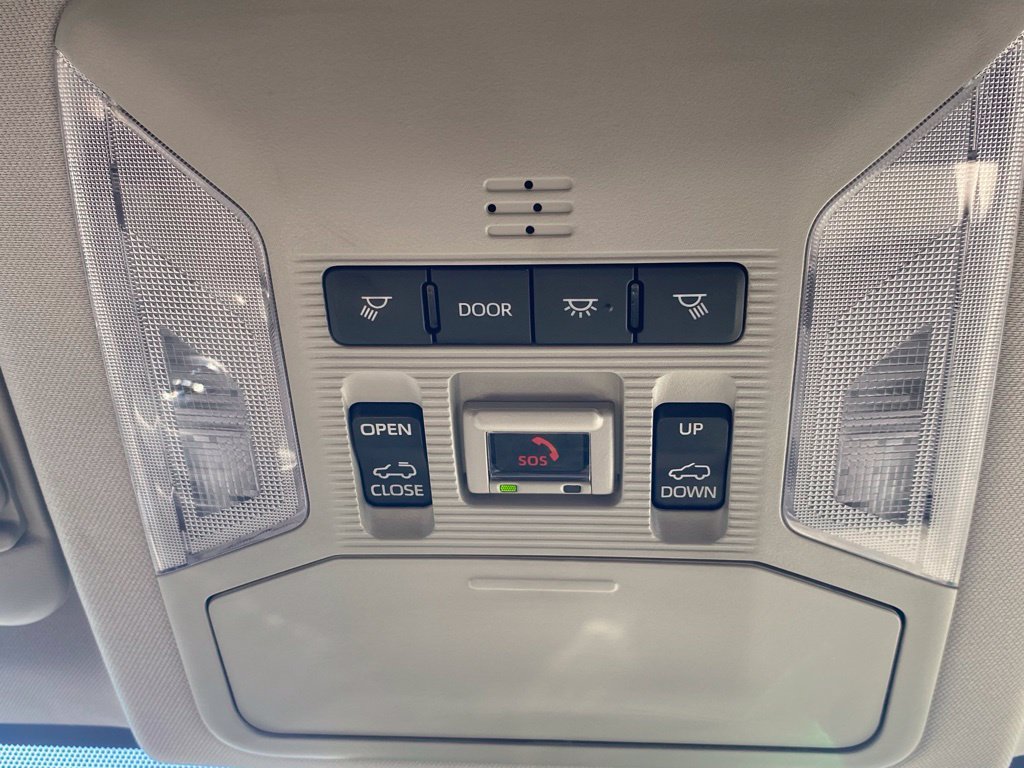 Used 2025 Toyota RAV4 XLE w/ Convenience Package FWD image 24