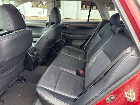 Used 2017 Subaru Outback 2.5i Limited AWD/4WD image 30