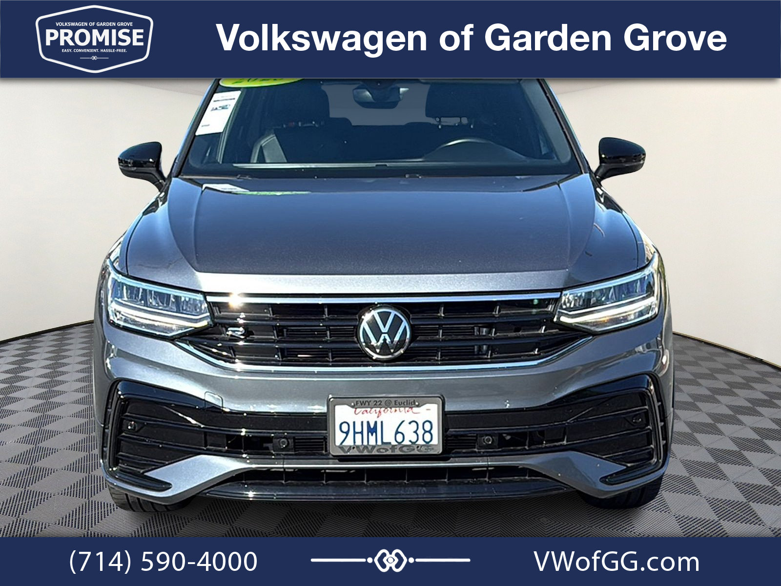 Used 2023 Volkswagen Tiguan SE R-Line FWD image 3